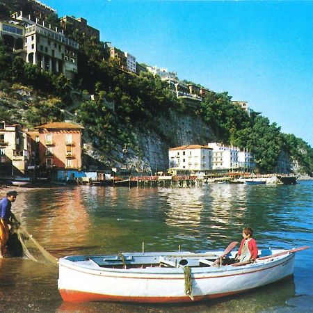 Ferienwohnung Il Borgo Antico Sorrento Sea View Exterior foto
